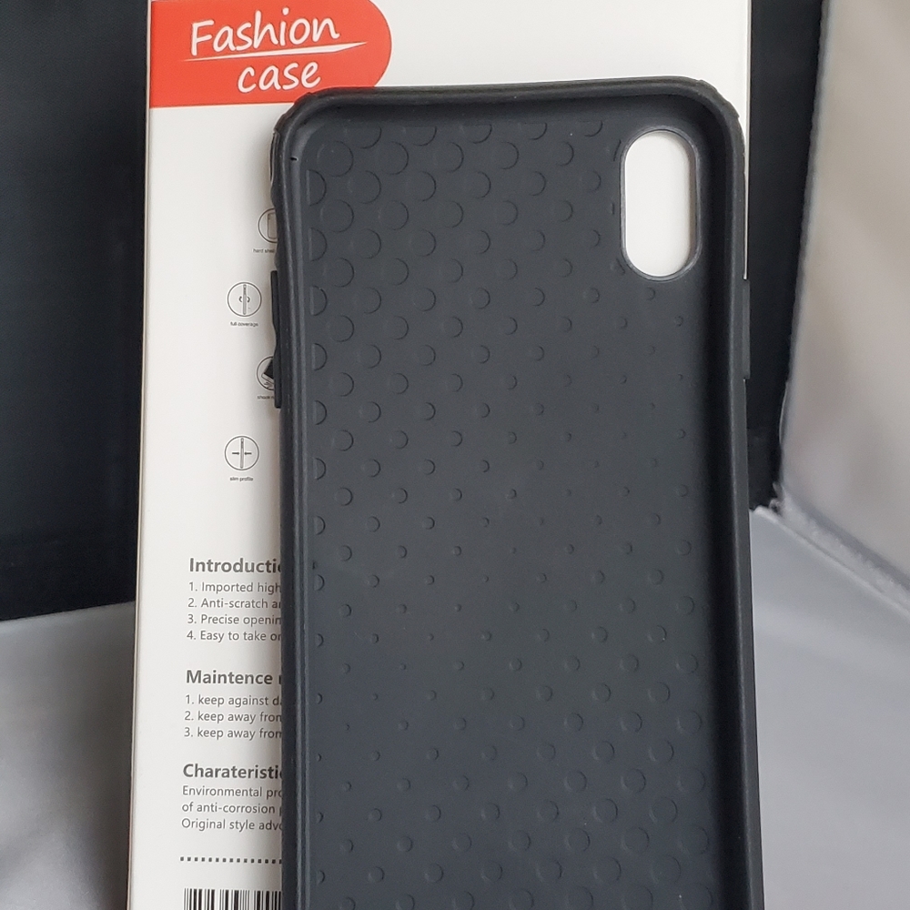 iPhone Xs Max Hard TPU case (Black)Premium Quality - Picture 4 of 4